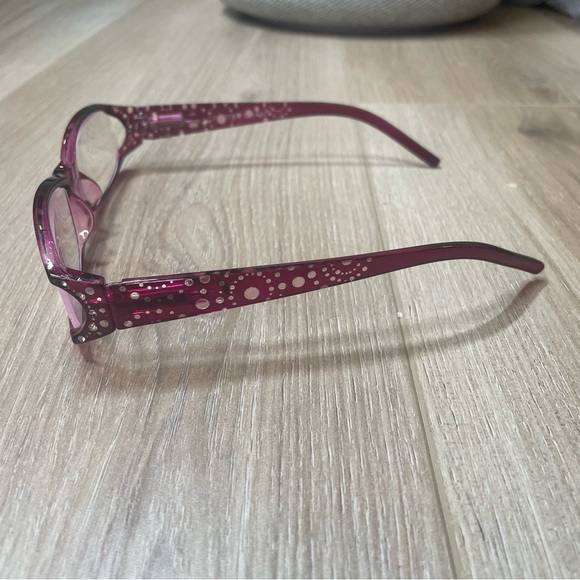 Foster Grant Women's Readers‎ Glasses in Burgundy with case - Picture 2 of 7